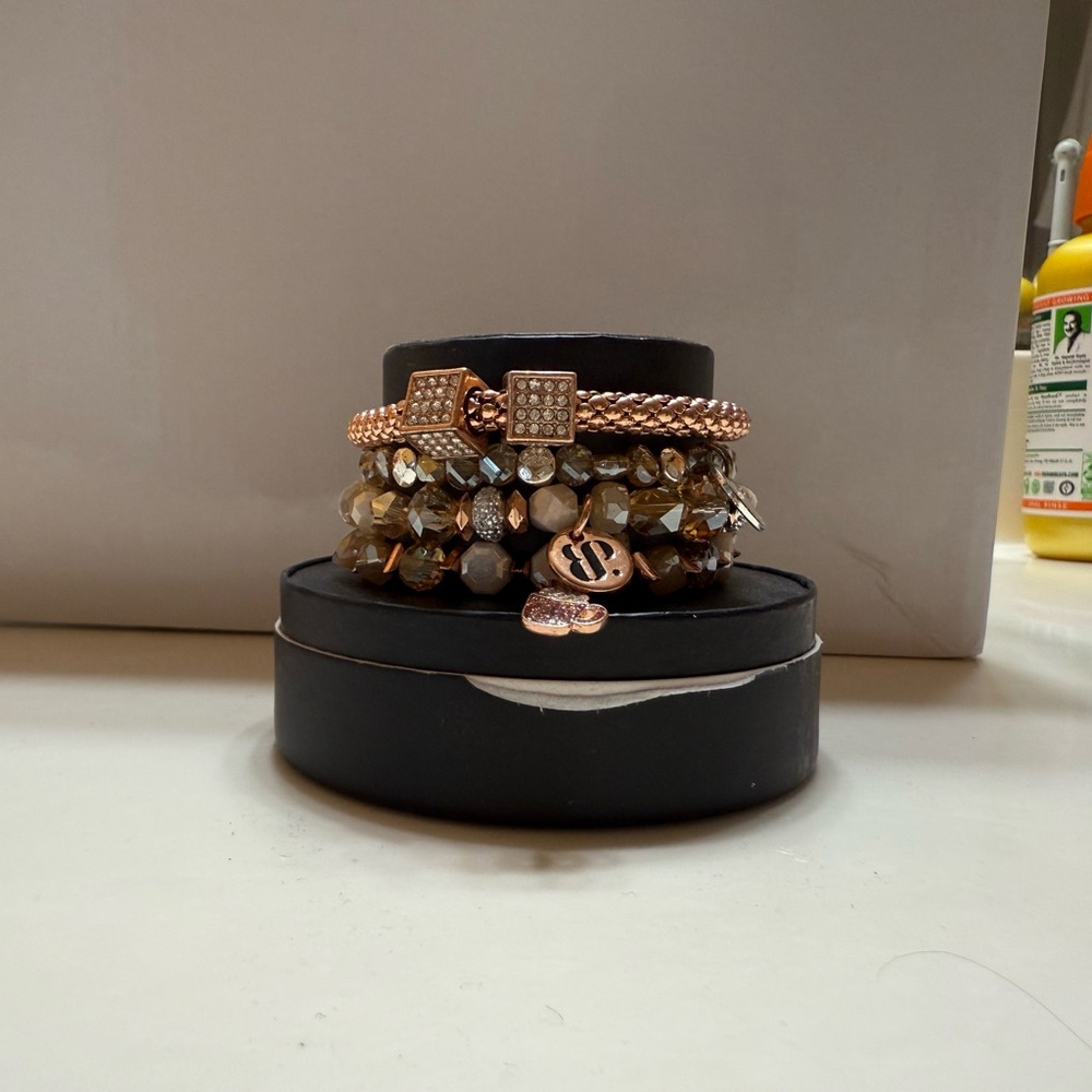 Chic Multi-Tone Beaded Bracelet Set - image 1